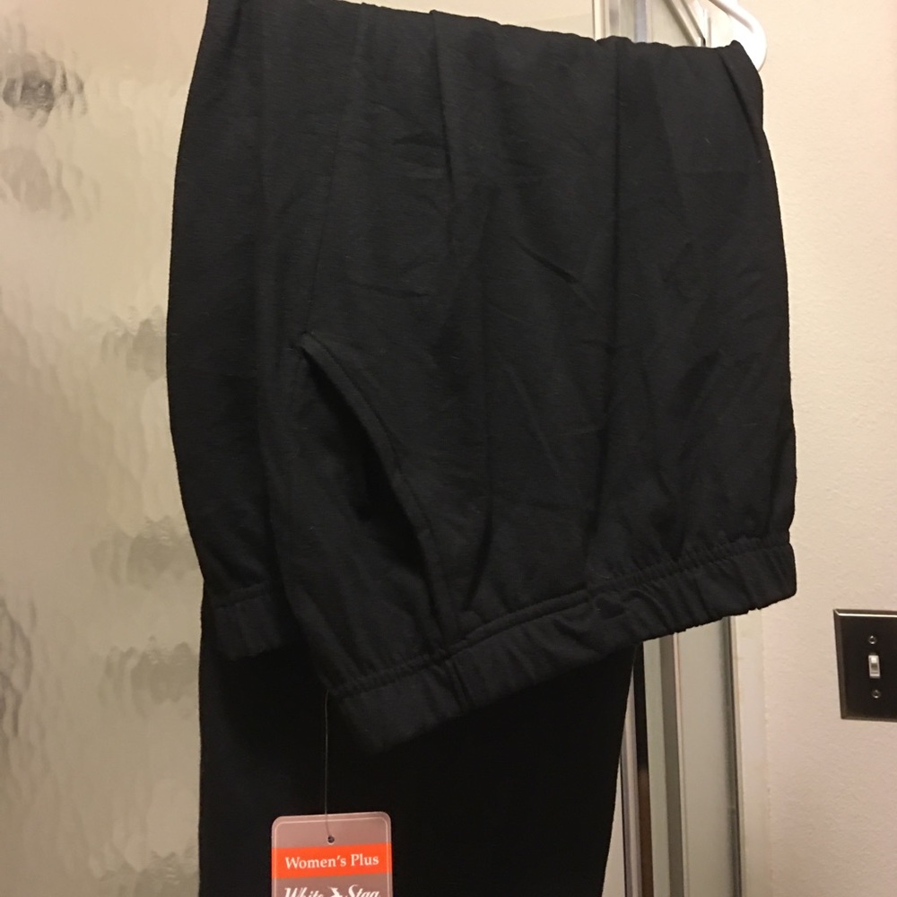 Knit Pull on Pants with pockets