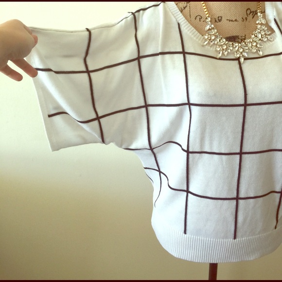 NWOT New York & Company White Shirt Black Squares - Picture 3 of 5