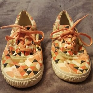 Bucketfeet shoes