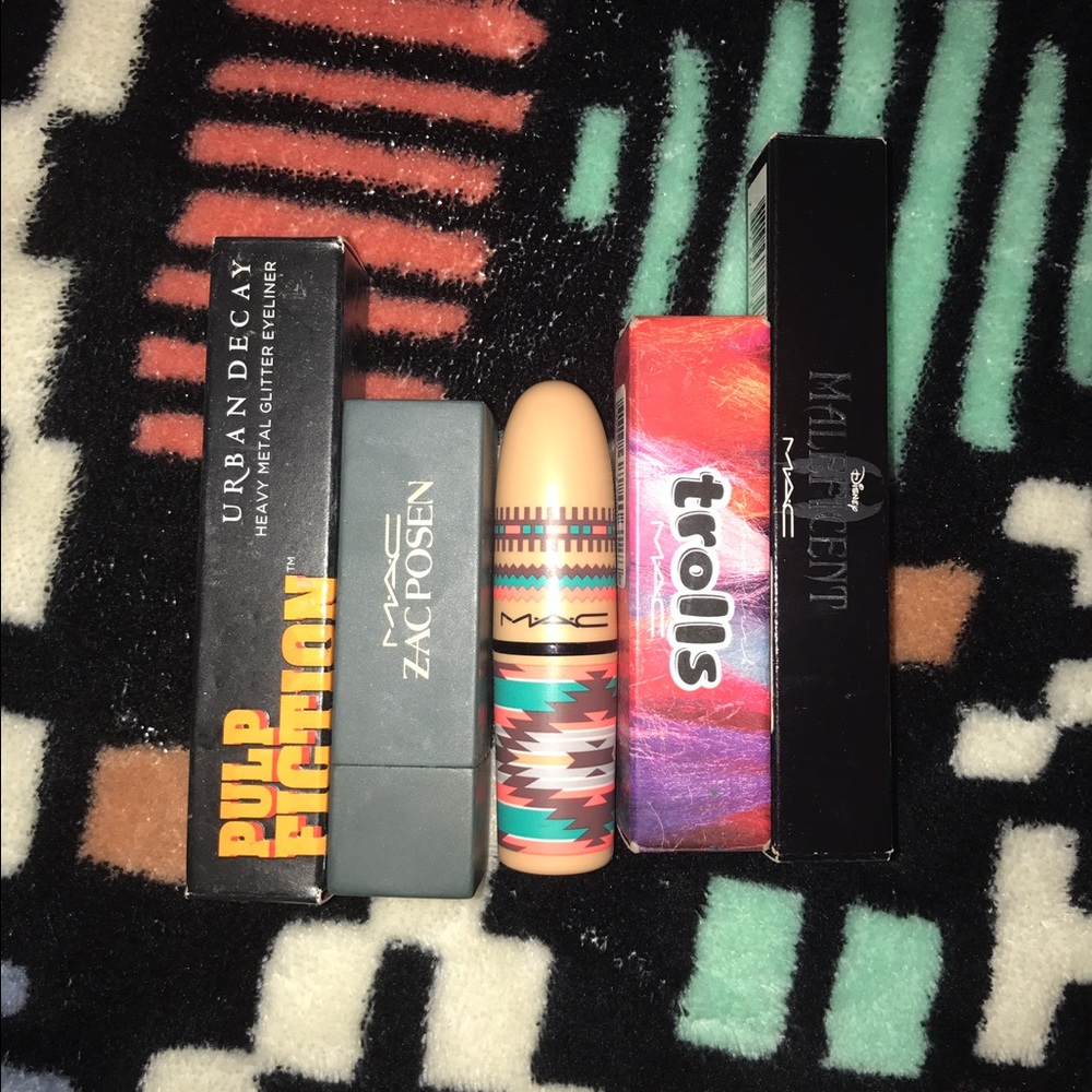 Bundle of Mac lipsticks