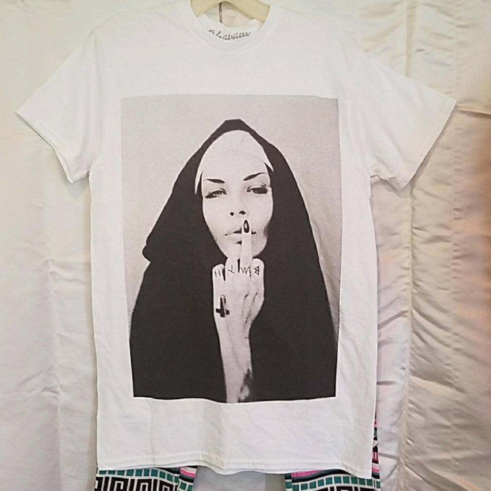 BRAVADO T SHIRT...BMTH(Bring Me The Horizon)