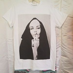 BRAVADO T SHIRT...BMTH(Bring Me The Horizon)