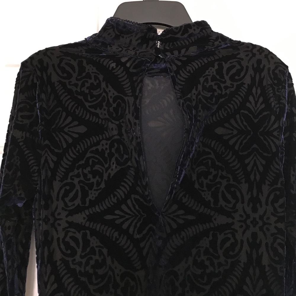 SOLD❤❤❤Free People❤❤❤Navy Blue Velvet Mini Dress
