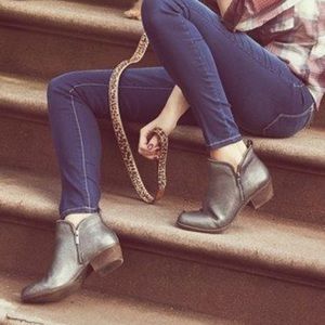 Lucky Brand Bartalino Suede Zip Booties