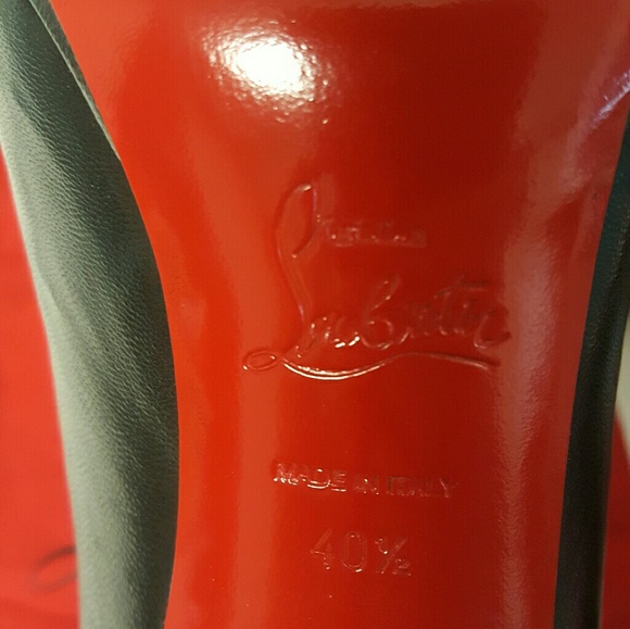 40.5 Louboutin Black Heels - Picture 3 of 3