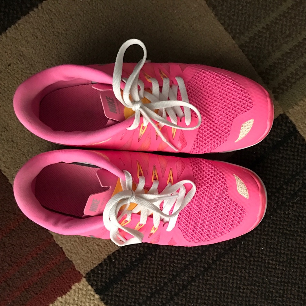 Nike Free 5.0/6y, but fits women's 7