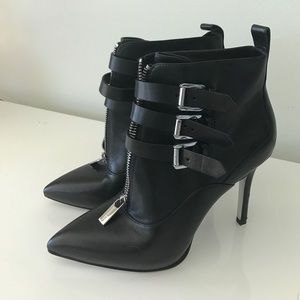 MK Black pointed toe, zip front stiletto booties