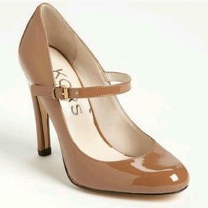 Beautiful Micheal Koran shoes! Sz