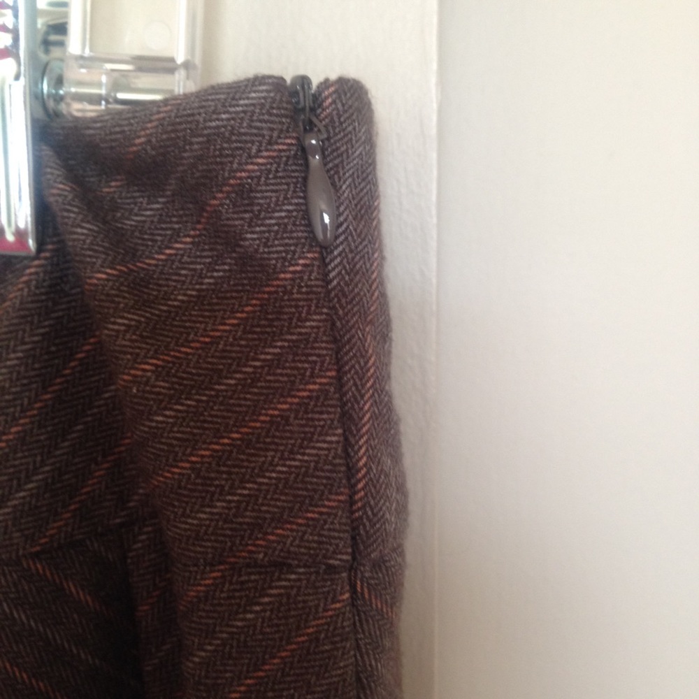 Apostrophe skirt - Picture 3 of 3