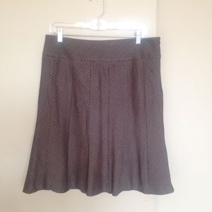 Apostrophe skirt