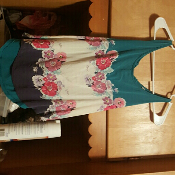 Tank top - Picture 3 of 3