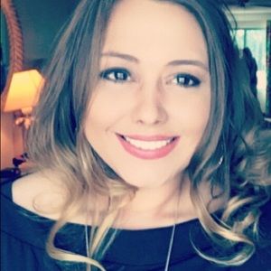 Meet your Posher, Candace