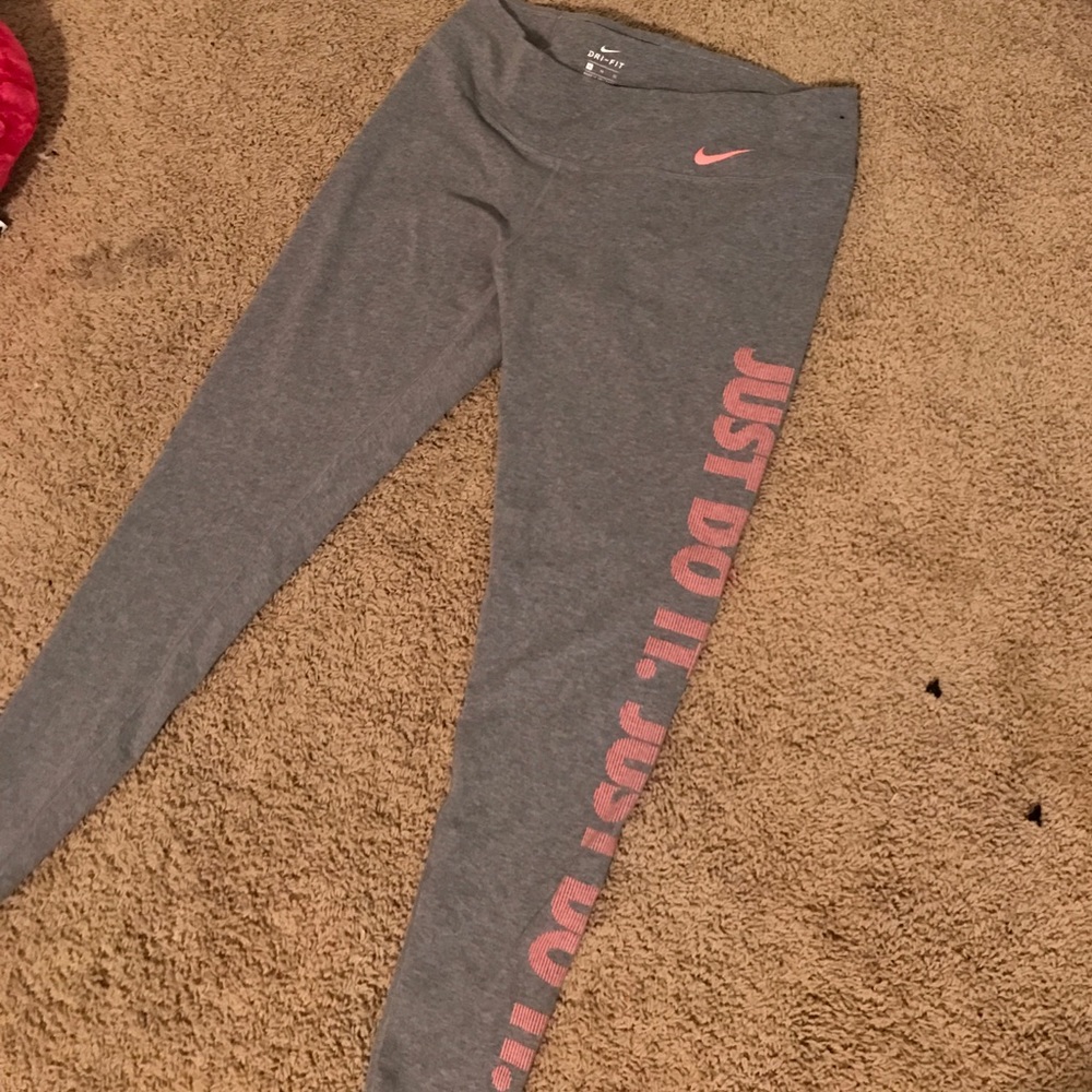 Nike leggings