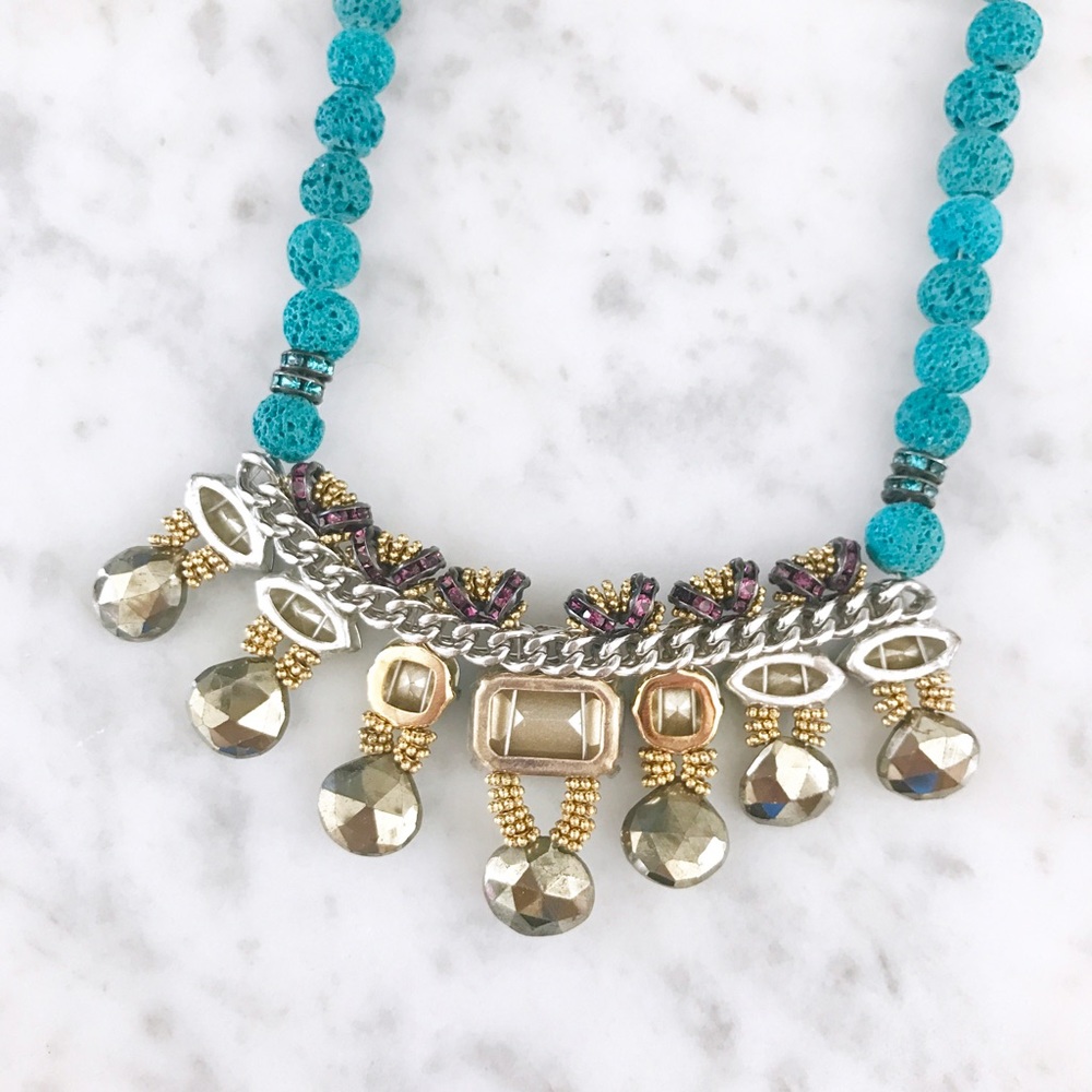 Tova Statement Necklace - Picture 3 of 8