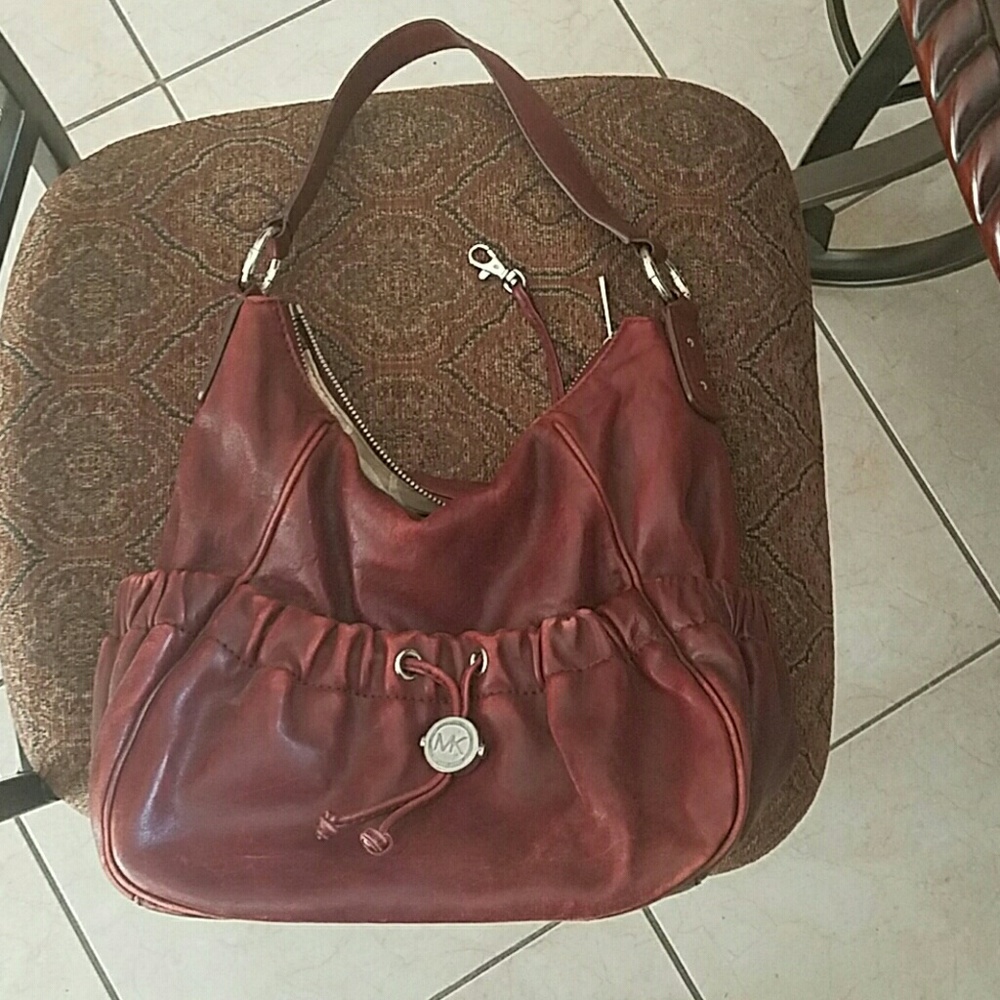 Used Authentic Mk purse. - Picture 4 of 4