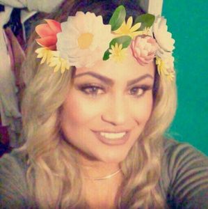 Meet your Posher, Daniela