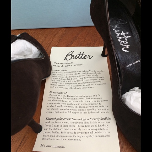 Butter Beyonce peep toe brown suede heels, size 7 - Picture 6 of 6