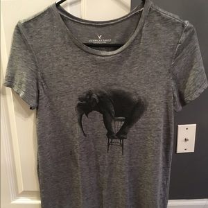 American Eagle elephant t-shirt