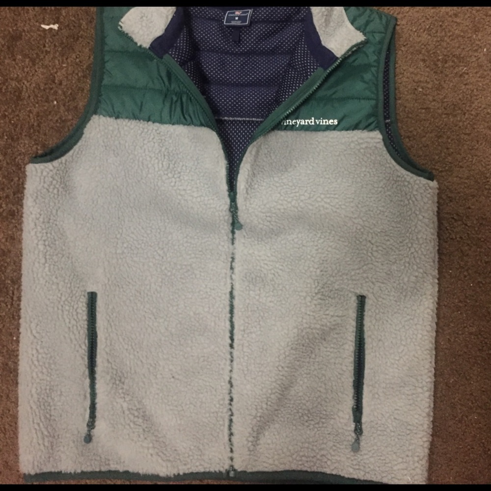 Medium Vineyard Vines Vest, price is negotiable!