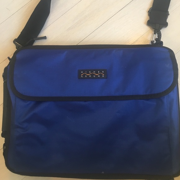 Laptop/tablet case - Picture 2 of 7