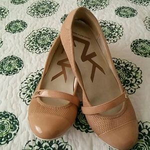 Anne Klein Ballet Flat "sport"
