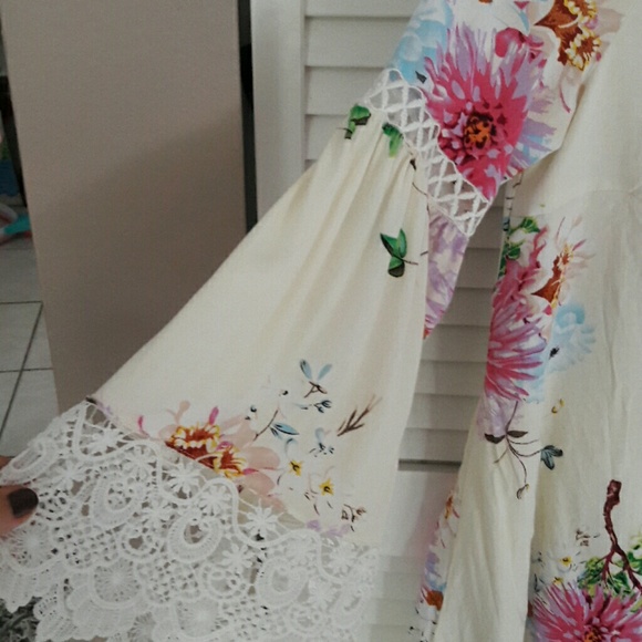 DAVI AND DANI DRESS - Picture 2 of 5