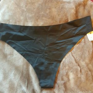 Victoria's Secret no seams thong
