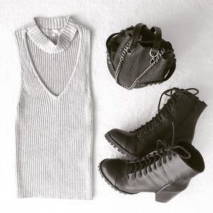 NWOT LF • Gray Ribbed Sweater Knit Choker Top (XS)