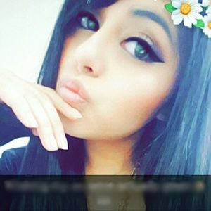 Meet your Posher, Celeste