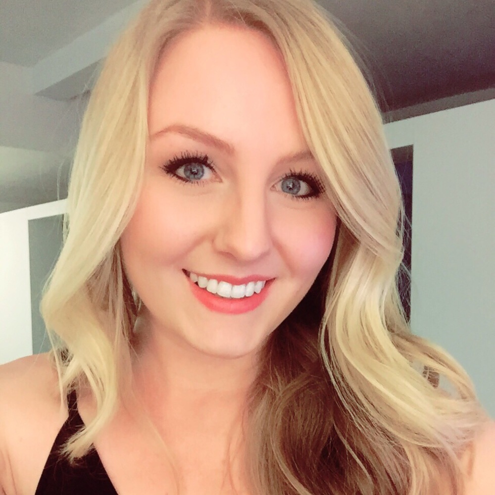 Meet your Posher, Caroline