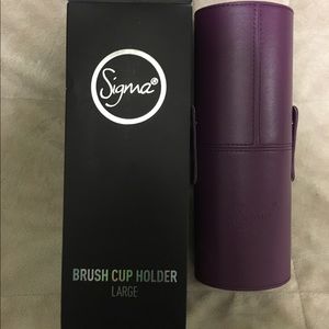 Sigma Brush Cup