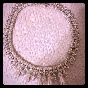 Costume pearl necklace