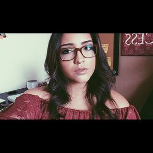 Meet your Posher, Daniella