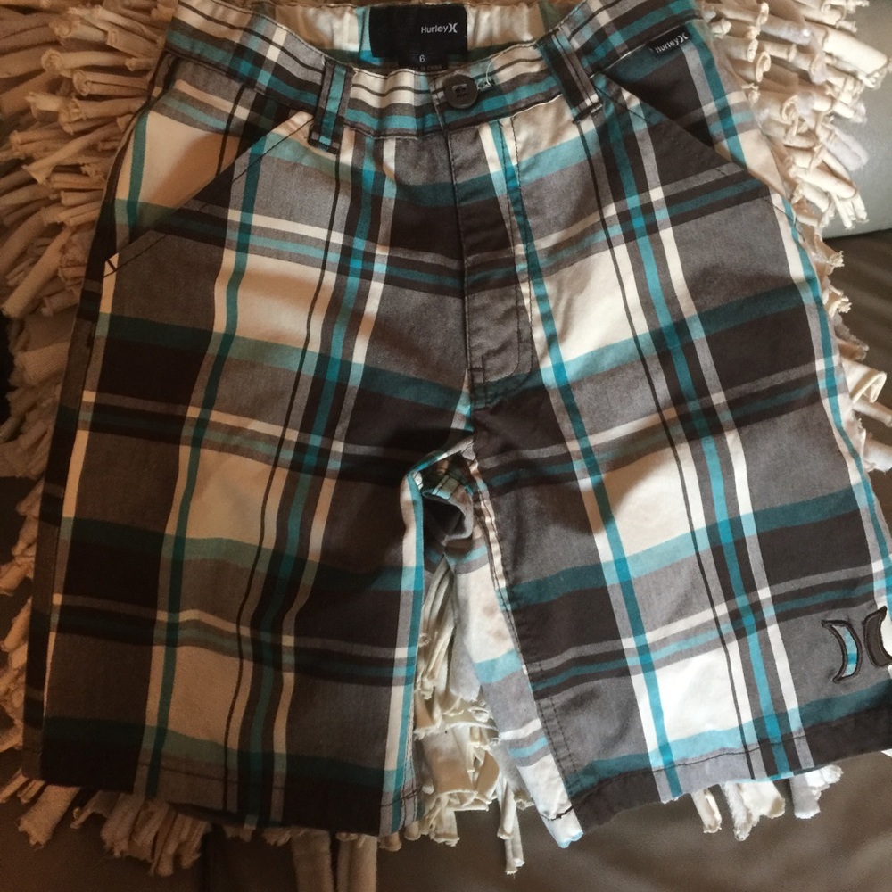 HURLEY BOYS SHORTS SZ 6