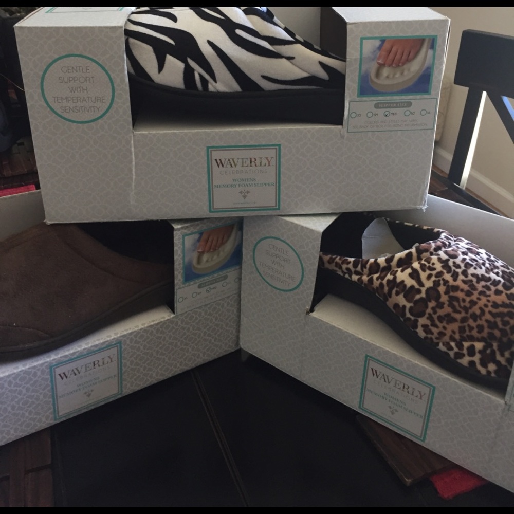 Waverly Women's Memory Foam Slippers