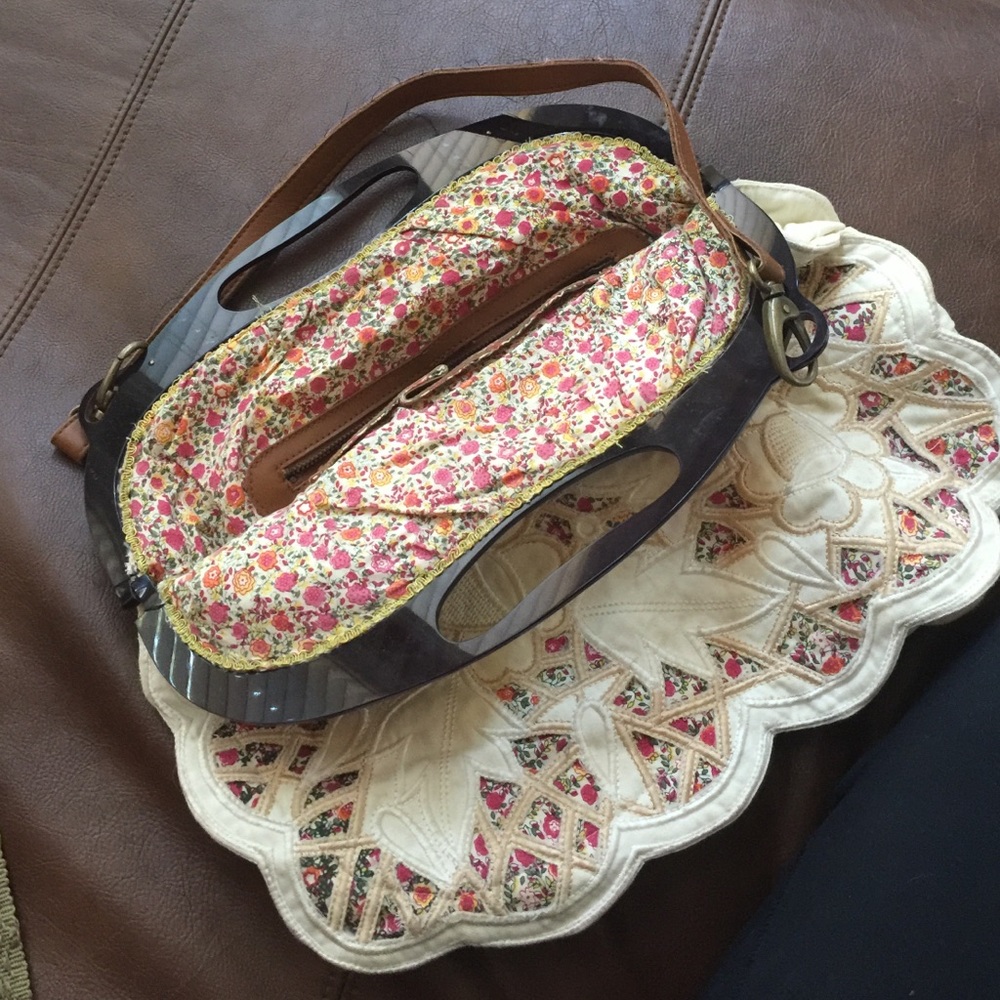 Purse - Picture 3 of 4