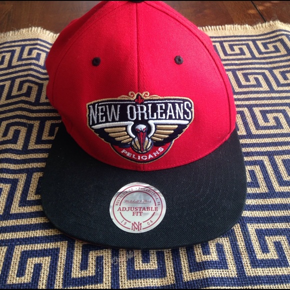 New Orleans pelican hat - Picture 1 of 4