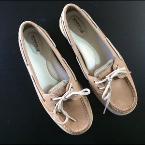 Sperry boat shoes