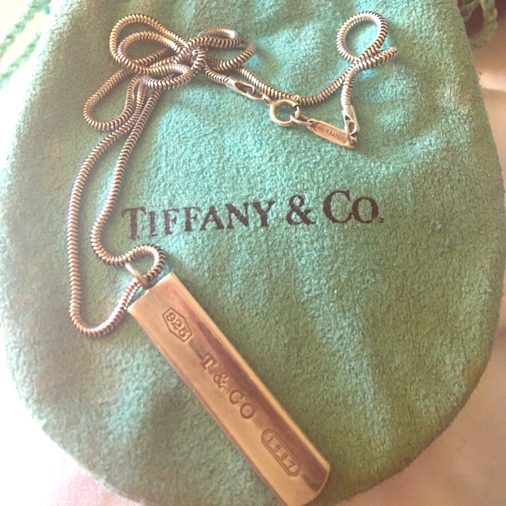 💯 Authentic Tiffany & Co.  Pendant