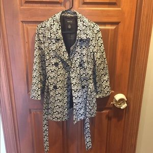 Black & white trench