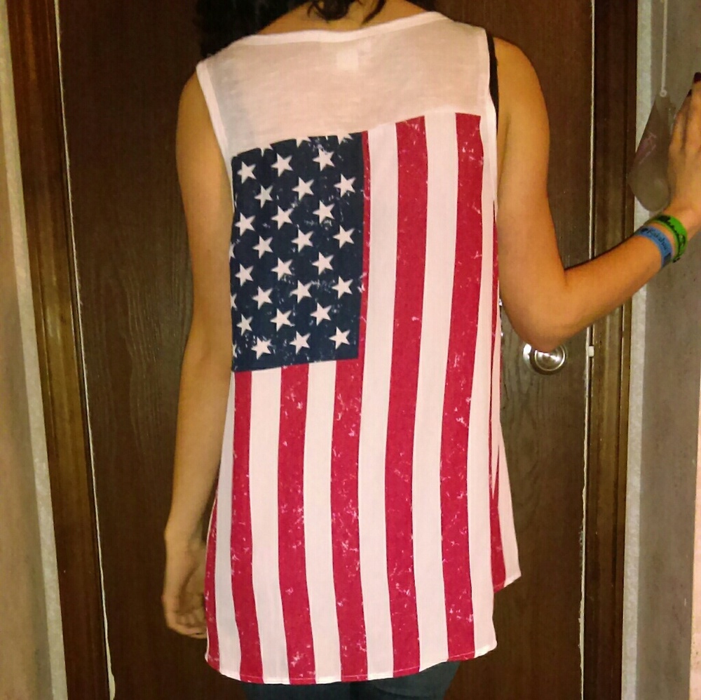ST PATTYS SALE! NWOT American Flag Tank!