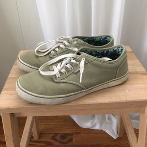Vans sneakers