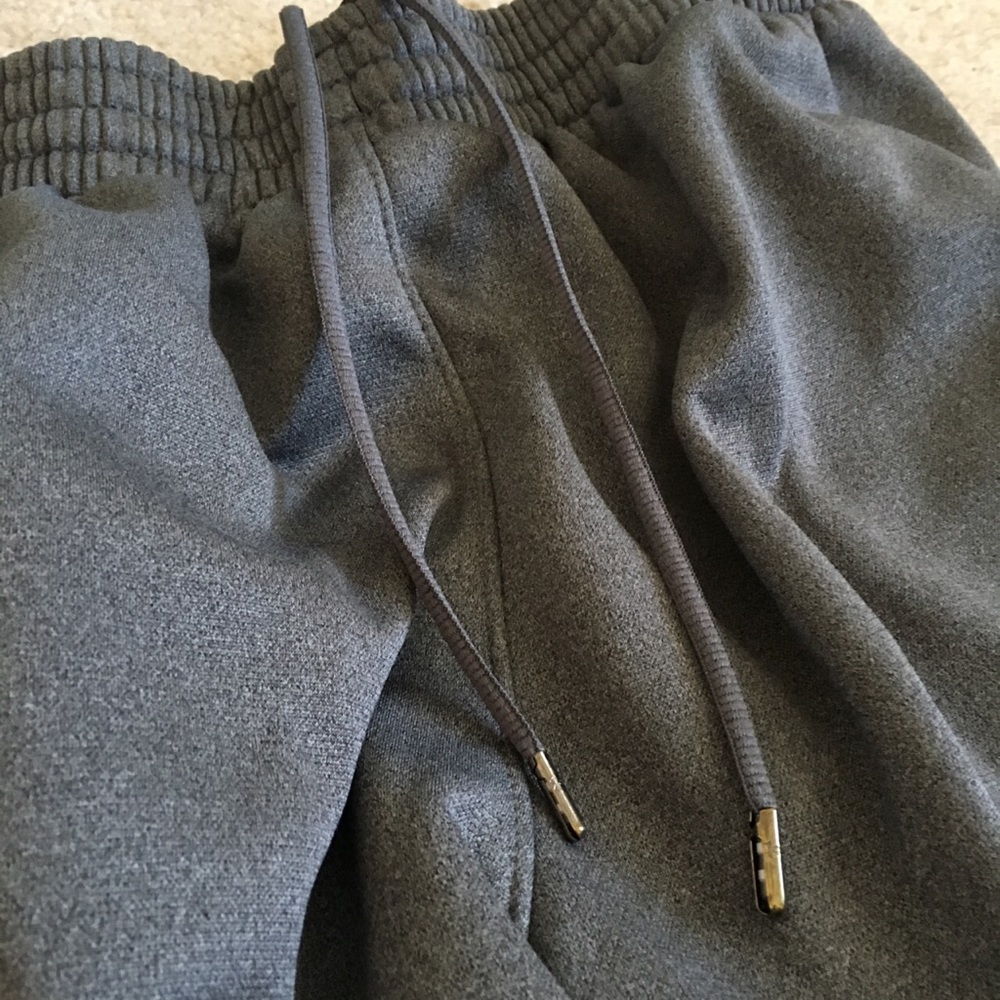 Under Armour unisex sweatpants