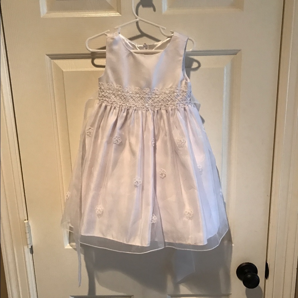 Girls flower girl dress.