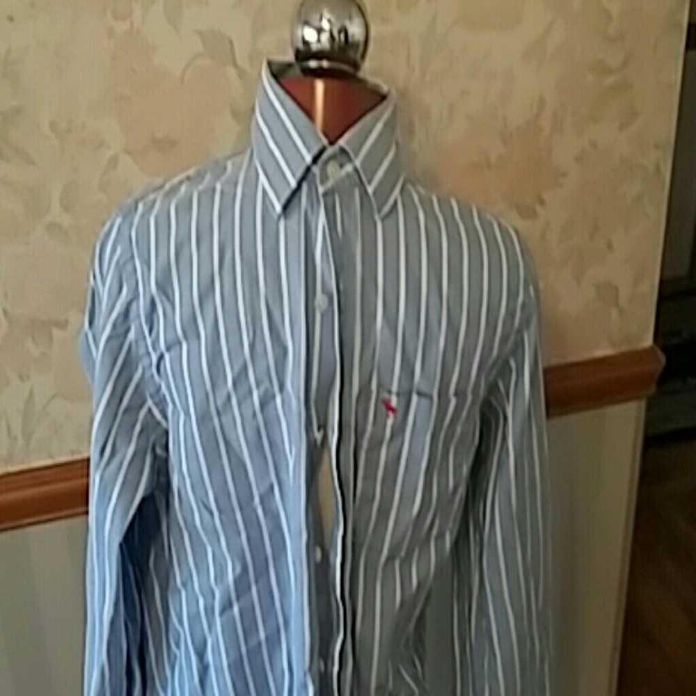 Abercrombie & Fitch Oxford size M NWOT!