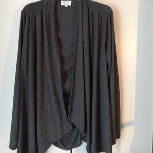 1x gray lightweight cardigan