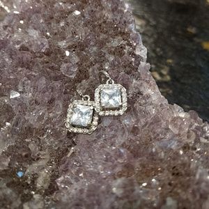 Stella and Dot Deco Drop earrings