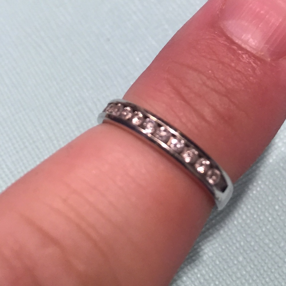 14k Diamond band