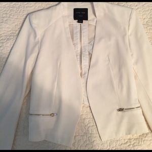 Gorgeous Short White Blazer Gorgeous Short White Blazer