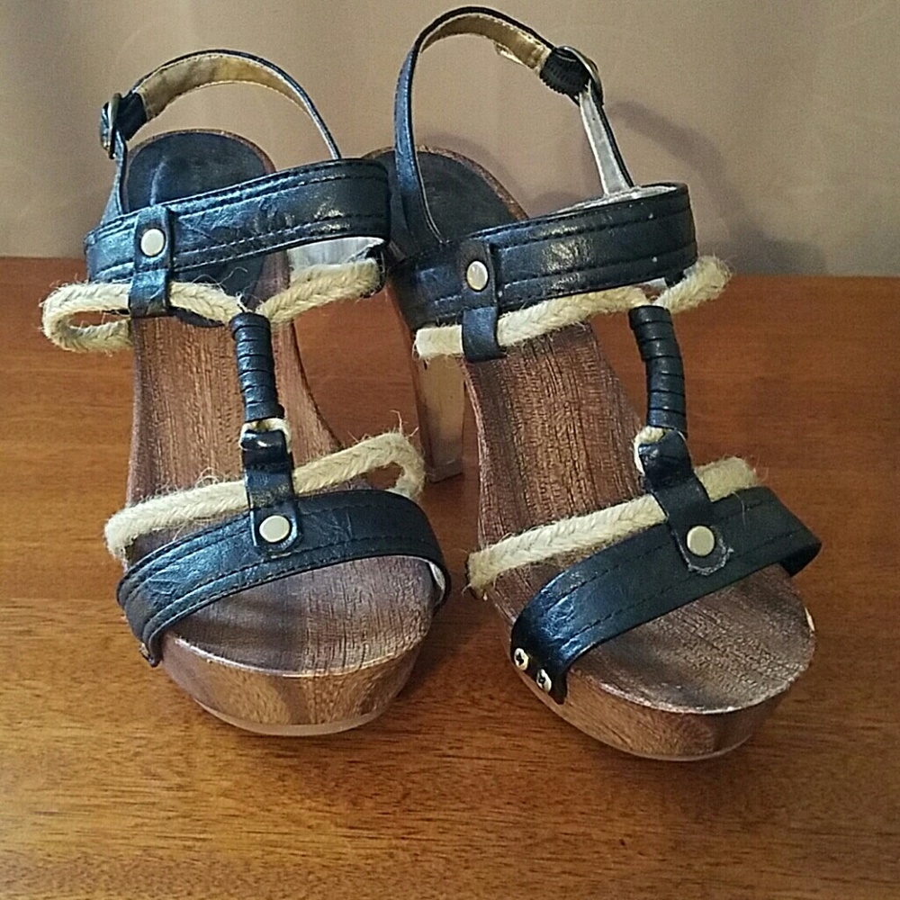 Make an offer - Wooden platform heels
